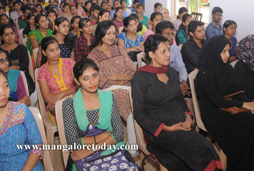 Teesta addresses students at Roshni Nilaya College of Social Work  1